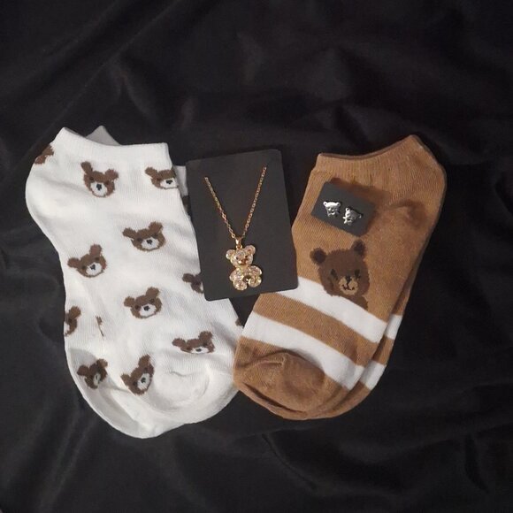 Teddy Bear Socks with Shiny Teddy Bear Necklace and Teddy Bear Shaped Earrings - Picture 1 of 3